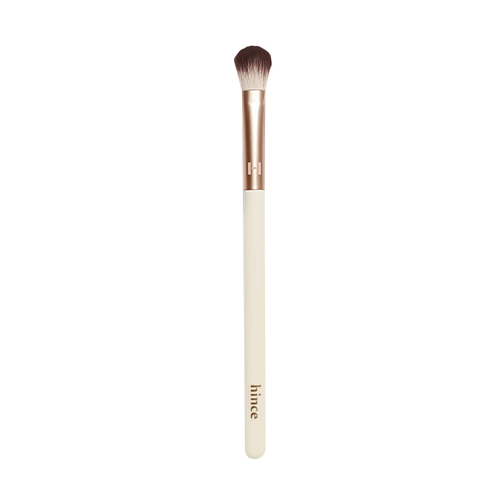 HINCE Eyeshadow Base Brush - Peaches&Creme Shop Korean Skincare Malta